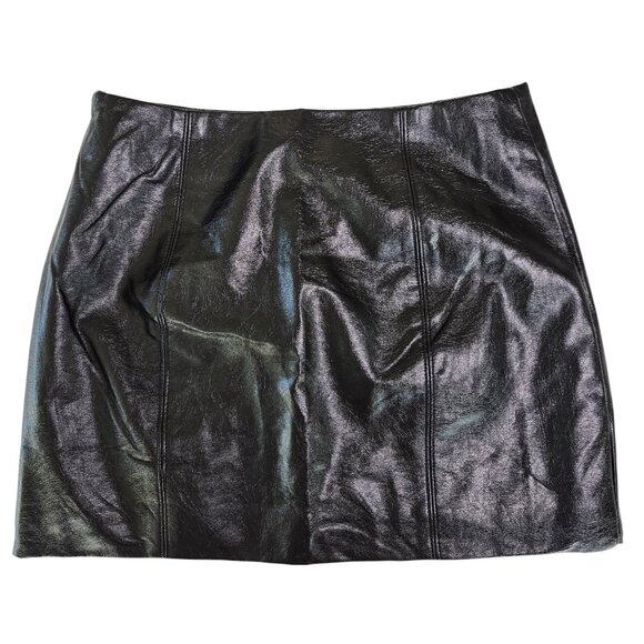 Forever 21Black Faux Leather Mini Skirt Sz Med Lined NWT Whimsygoth Edgy Rocker - Picture 2 of 8